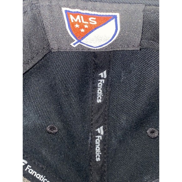 Atlanta United FC MLS Soccer Snapback Adjustable Black Fanatics Cap Hat - Picture 7 of 9